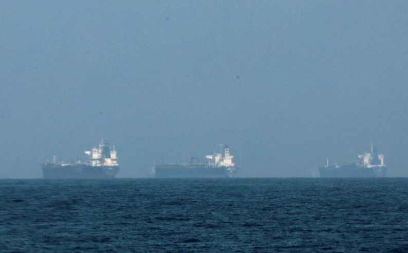 美军已重新开始“协助”船只通过霍尔木兹海峡