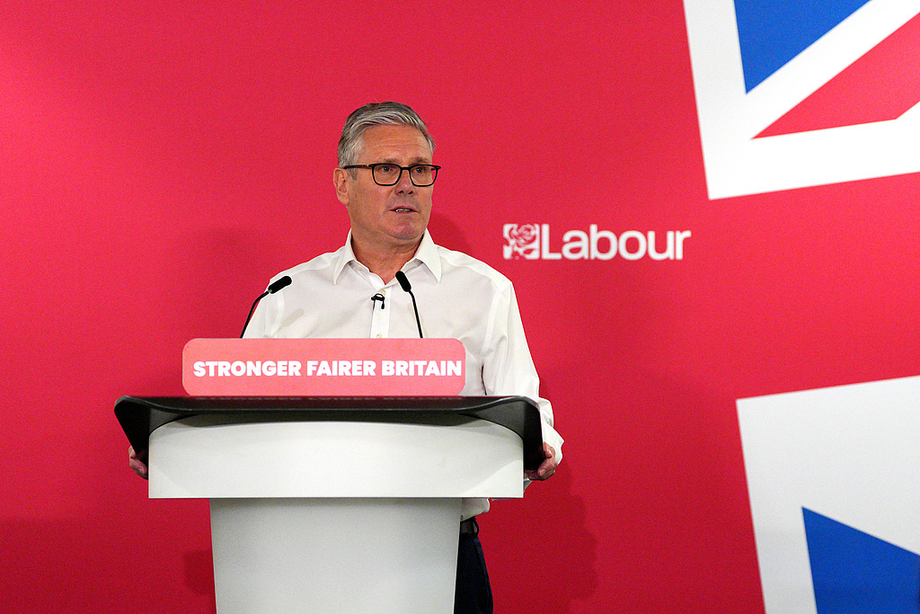 英国首相斯塔默被多名内阁成员要求设定辞职时间表