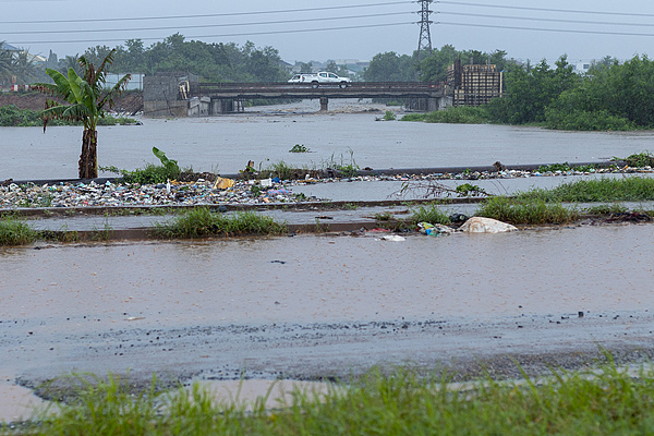 加纳首都及周边地区强降雨已致34人死亡