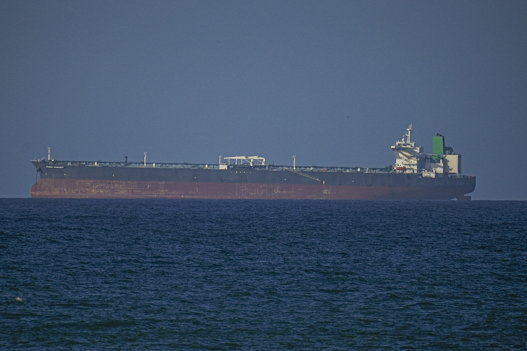 英美领导人通话讨论尽快恢复霍尔木兹海峡航运