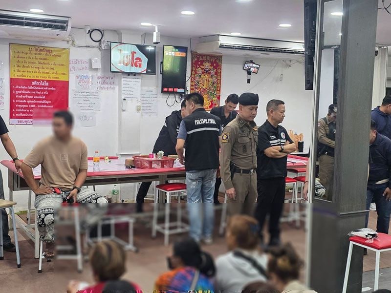泰国新闻 曼谷突袭地下赌场,逮捕45名赌客