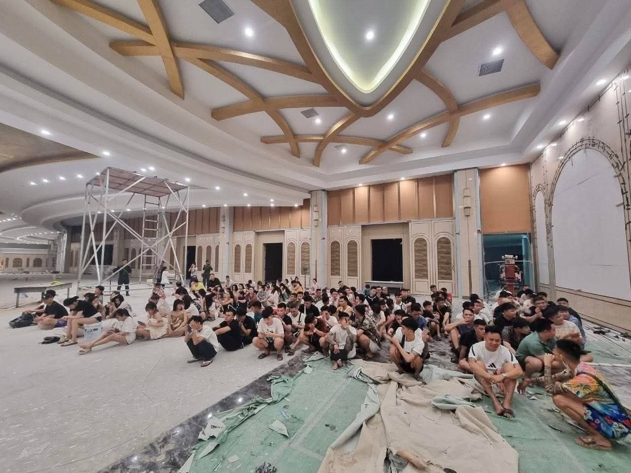 柬埔寨 警方突袭木牌银河大厦 100人被捕