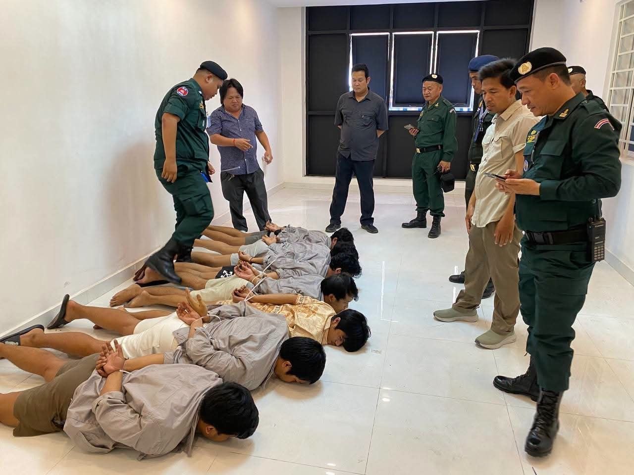 柬埔寨资讯:金边突查5栋住宅,13名外籍人员涉网络诈骗被查获