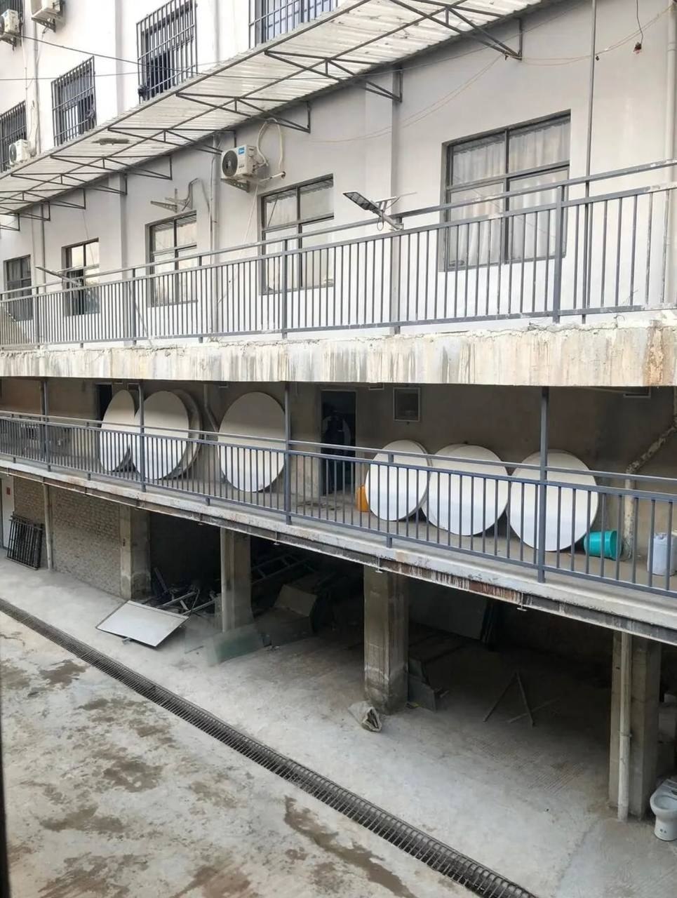 网友爆料:缅甸,妙瓦底交克村青松园区里面有3000多人,国内到泰国失踪的人基本都在。