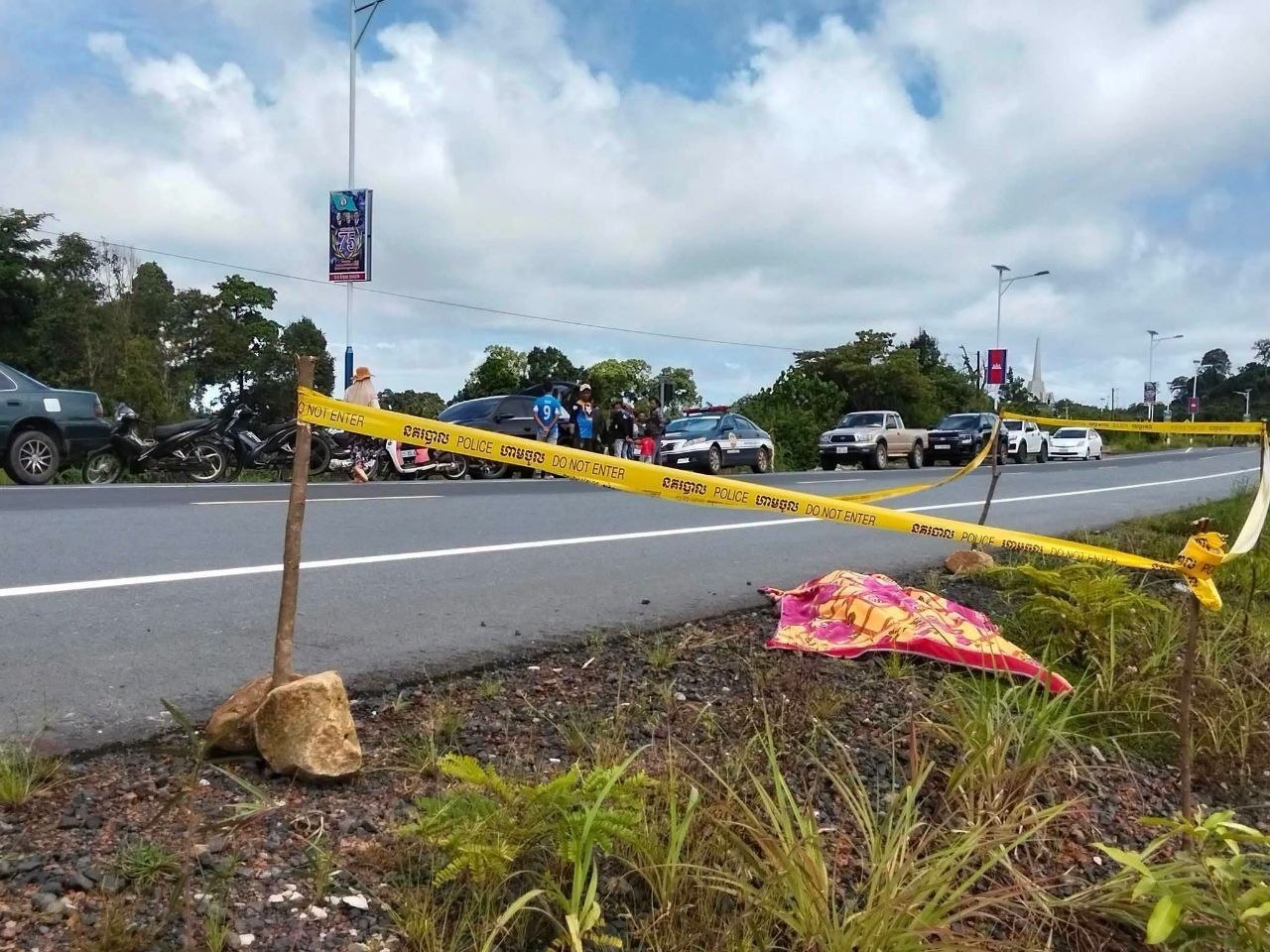 柬埔寨资讯:戈公省48号公路旁发现裸体女性遗体 警方调查其身份及死亡原因
