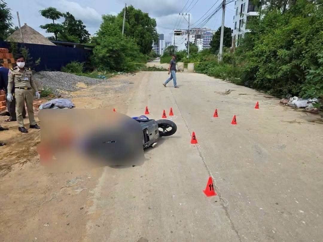 柬埔寨资讯:波贝警方破获泰籍男子枪杀案,抓获一名嫌疑人并缴获两把手枪
