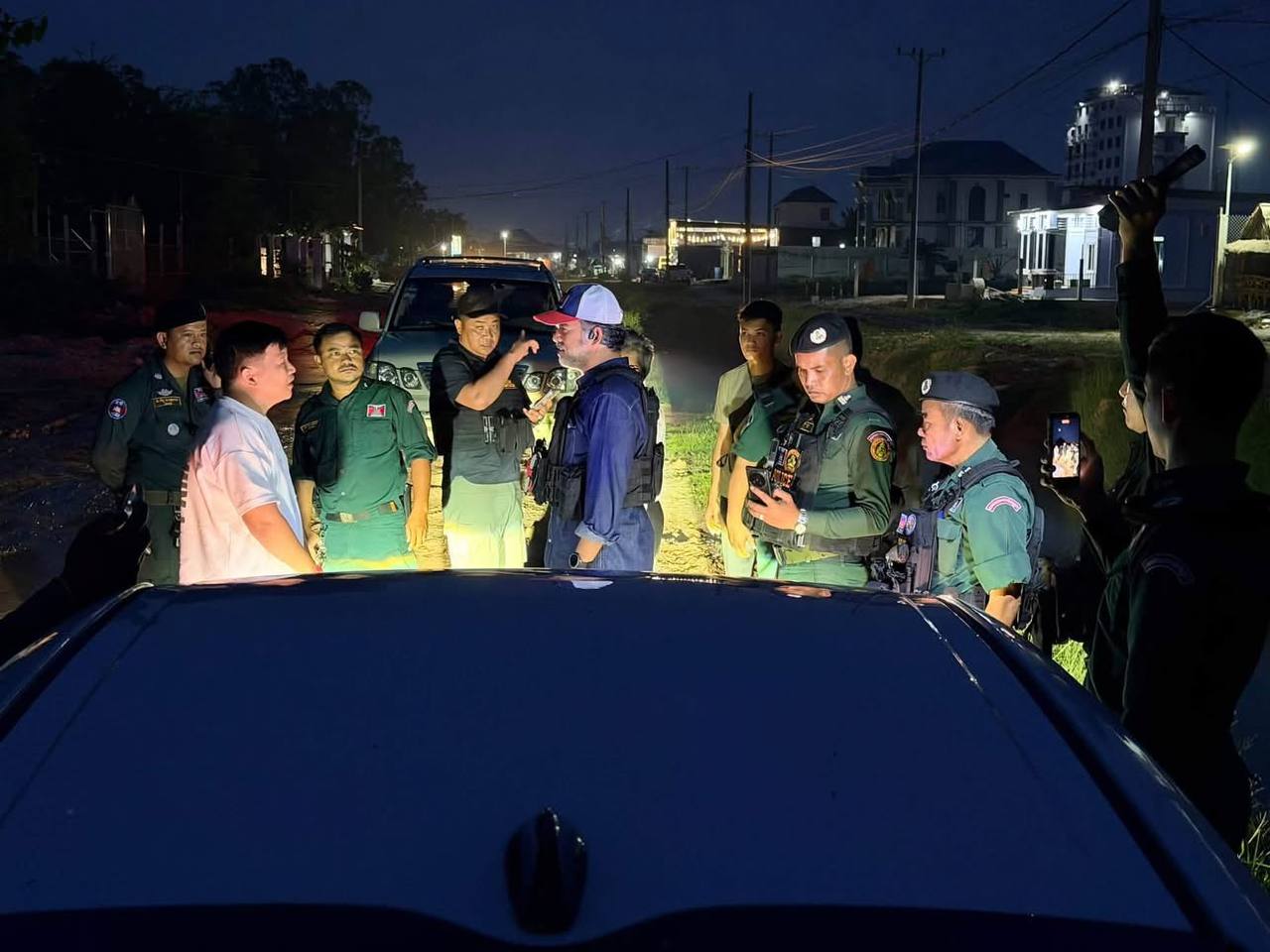 柴桢省突查3处疑似网络诈骗窝点,抓获4人