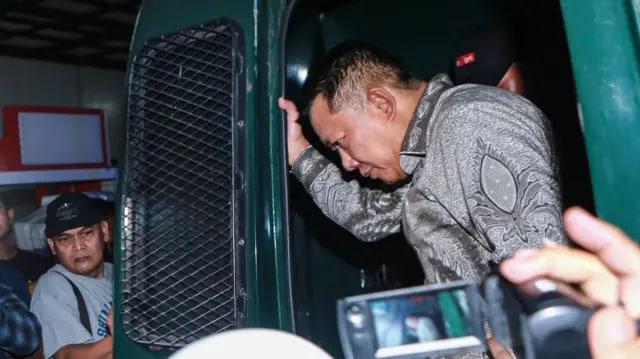 🇮🇩 印尼前反腐官员家中查获数千万美金及74公斤黄金