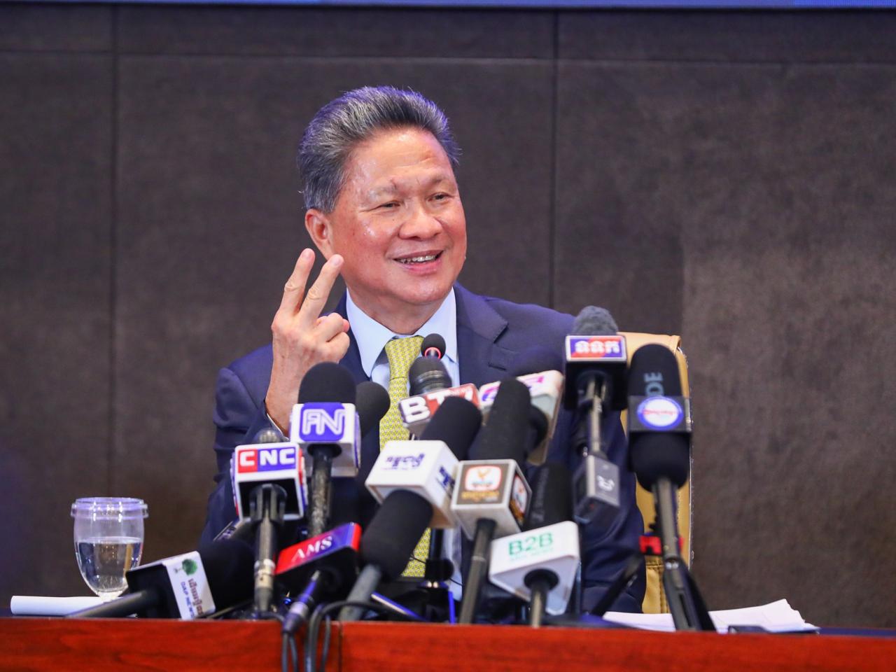 孙占托回应美国关税新规 驳斥“强迫劳动”借口