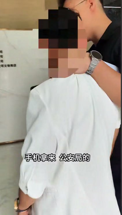 国内资讯:兰山刑警直击诈骗直播窝点!攀亲认爹专骗老年人 这伙人太缺德!