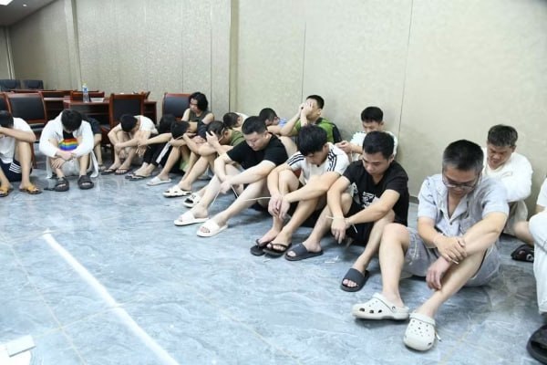 老挝新闻 🇱🇦老挝万象突击检查两处酒店,拘留68名涉嫌网络犯罪人员