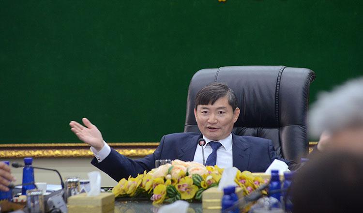 柬埔寨2027年最低工资谈判现分歧:工会要求225美元 ,资方坚持210美元