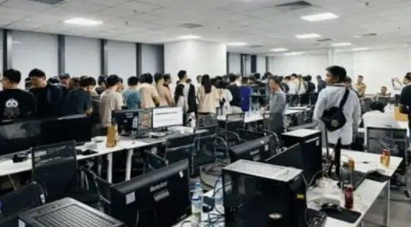 群友投稿:很多小伙伴不知道在境外做电诈,如果被中国帽子叔叔当场按头是什么后果,给大家科普一下,心里有点数