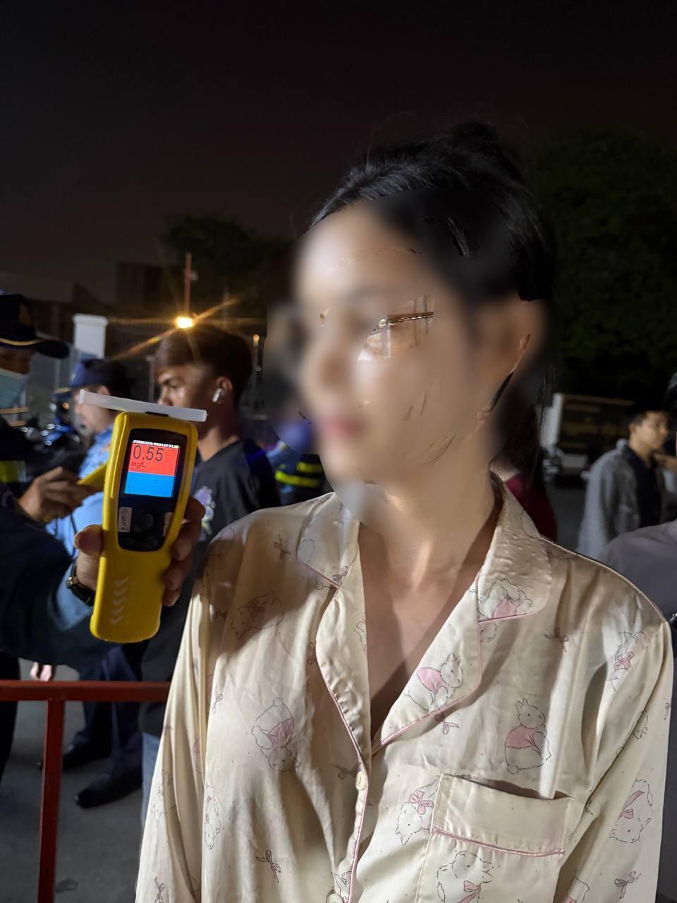 金边一“跨性别”醉酒后诬告警察索贿,被控三罪入狱!