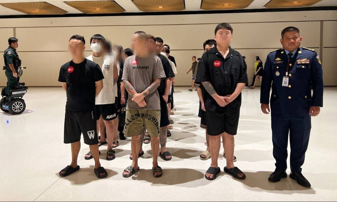 柬埔寨遣返339名涉网诈中国公民 专机押解出境