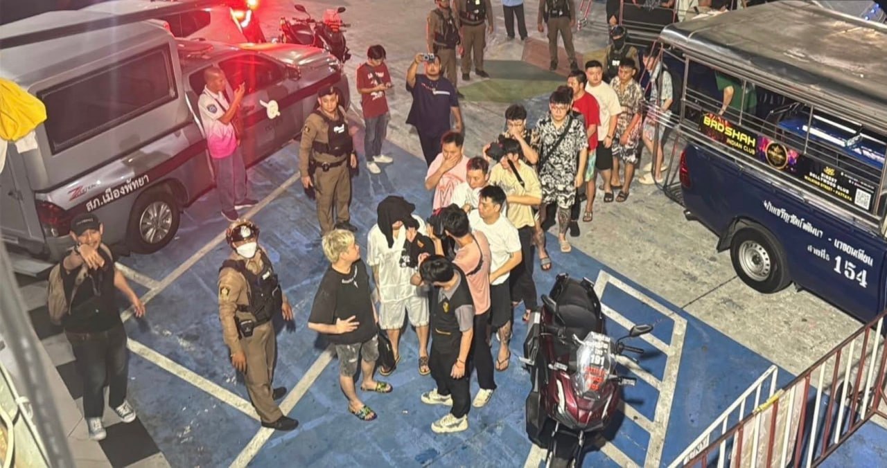 泰国芭提雅突袭高端娱乐场所 36名中国人被带走调查
