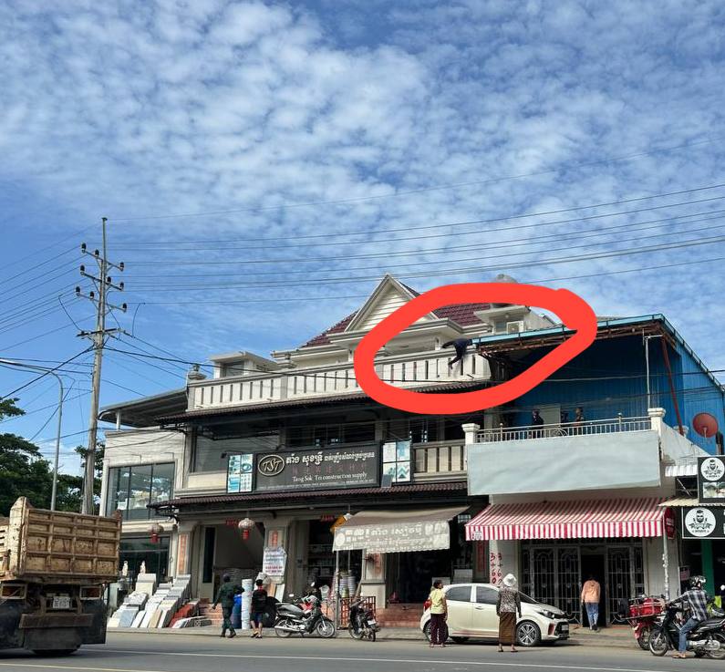 网友爆料: 木牌这两天大检查 所有公寓、旅馆都要查,这几天已经偷摸进了几个园区了,只是没被曝光出来。