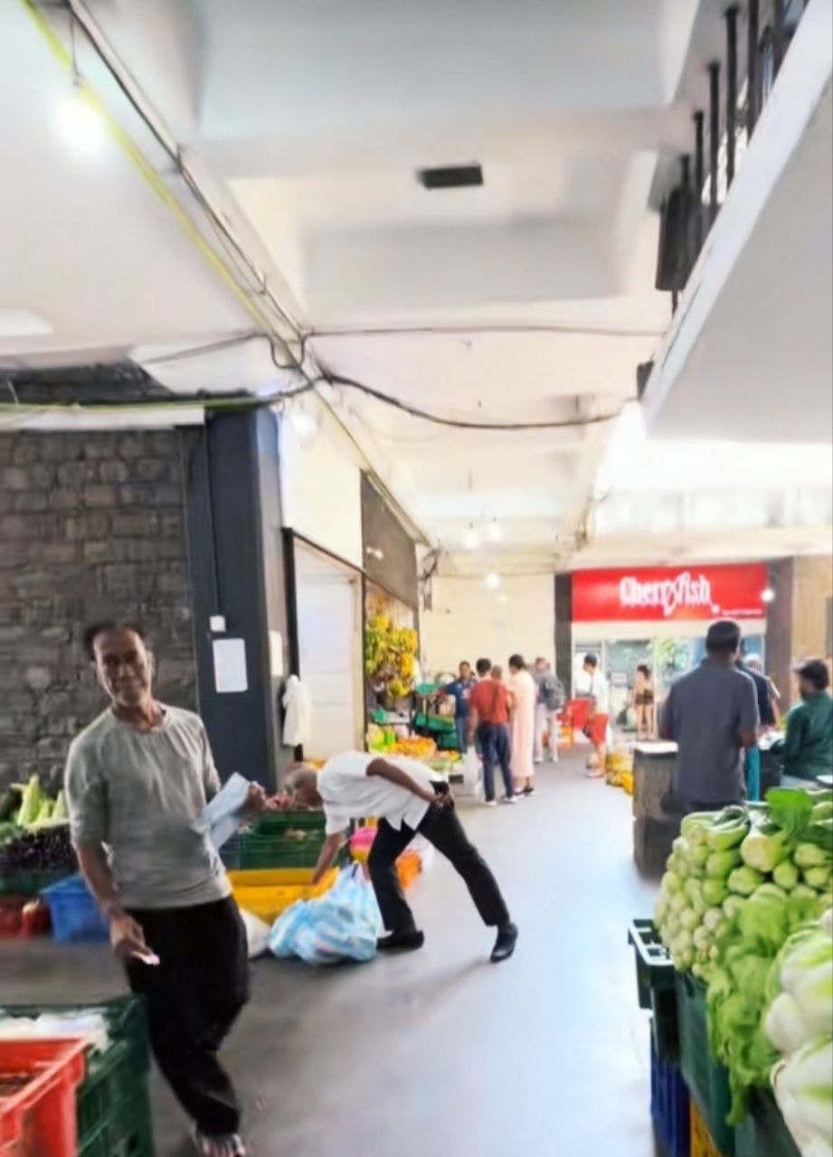 网友投稿:斯里兰卡严查商家。口头警告加罚款没收