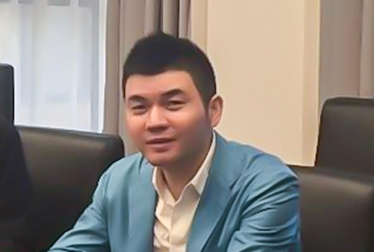 行业重磅消息!太子集团胡小伟被遣送美国