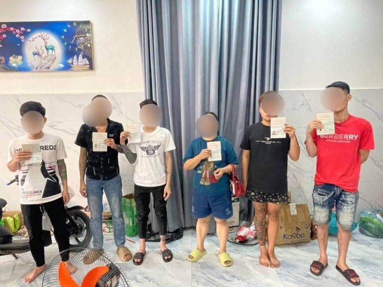 木牌突查4处地点,查8名越南人1印尼人