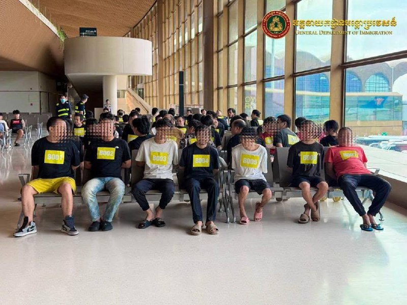 柬埔寨依法遣返121名涉嫌网诈及违法犯罪的中国籍人员