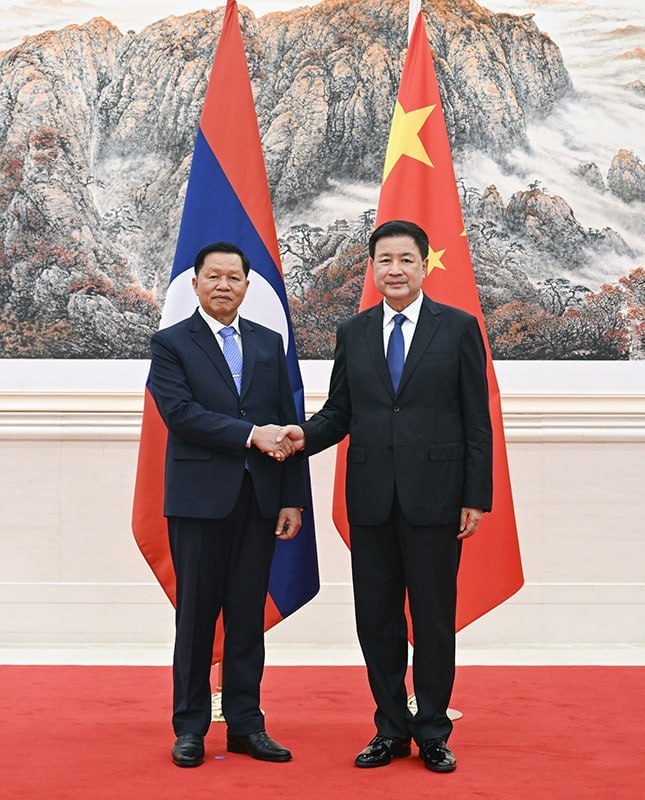 王小洪会见老挝公安部部长万通 深化电诈禁毒追逃等领域执法安全合作