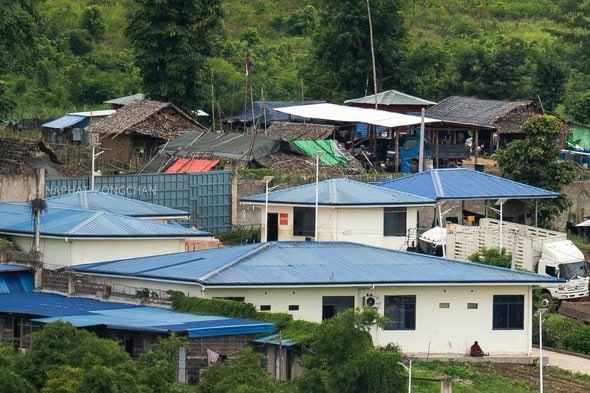 缅甸妙瓦底南部电诈窝点被曝向DKBA控制区转移,多地新建场所安置人员