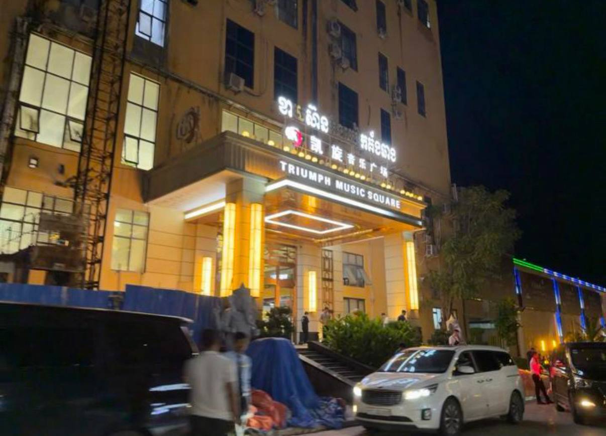 群友吐槽:柬埔寨西港凯旋国际城二楼——宝威体育组长 denggao