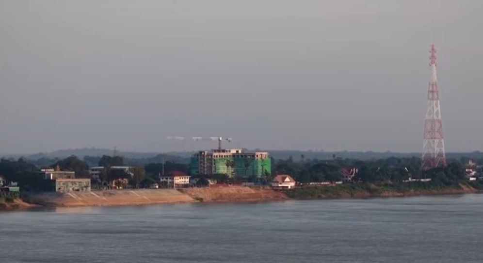 国际资讯:呼叫中心诈骗集团转移据点进驻老挝他曲市,灰产中国资本大举购地打造新“基地”