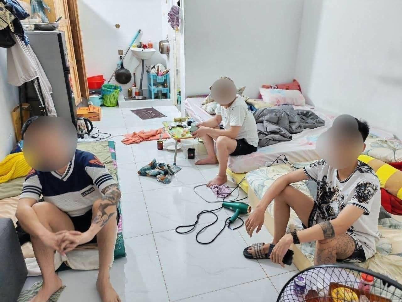 木牌突查拉斯维加斯赌场等地,抓获1名电诈嫌疑人