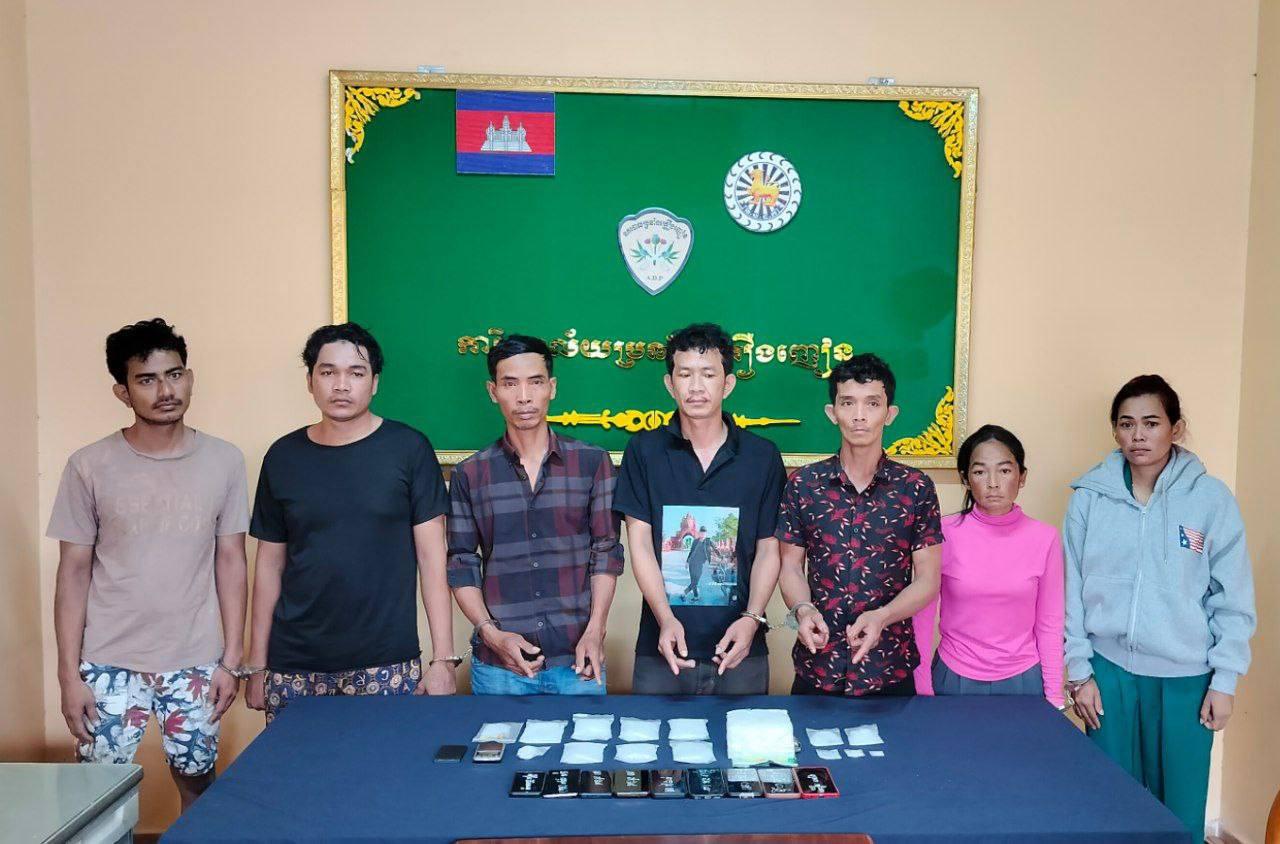 实居省警方连环出击:破获贩毒网络并缴获近2公斤毒品