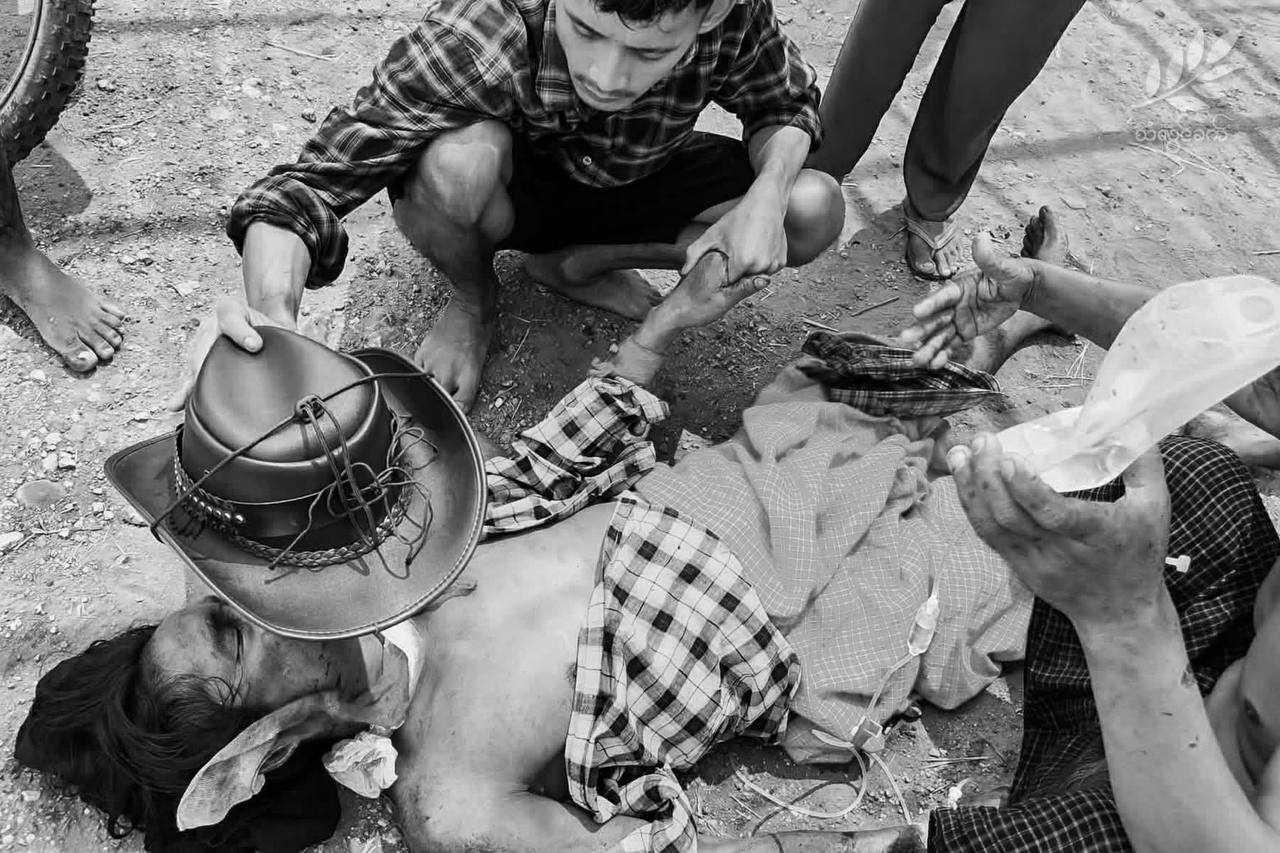 妙瓦底实时新闻: 妙瓦底附近难民营再遭军方无人机袭击 致一人受伤