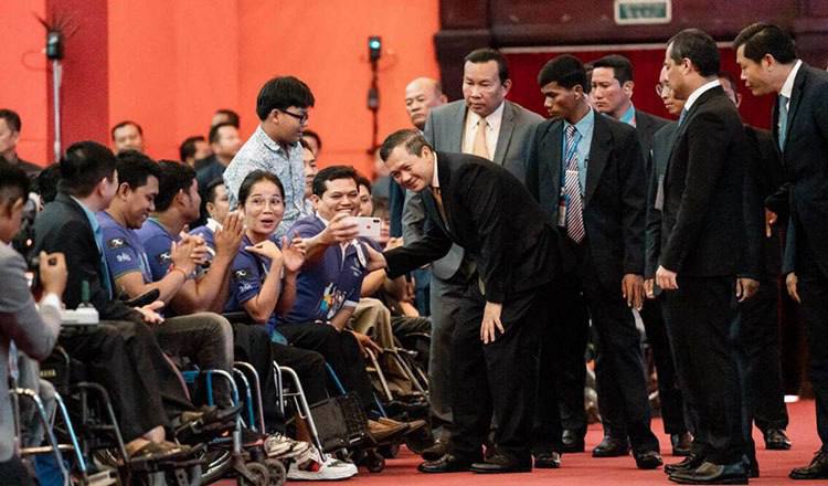 扩大社会工作者队伍以支持弱势群体