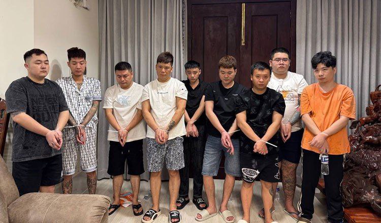 金边突袭抓捕9名外籍涉案人员