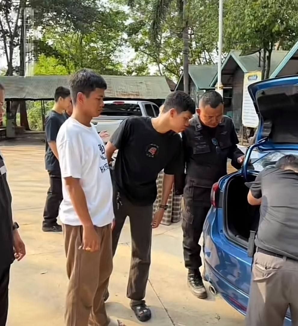 泰国边境突袭 捣毁诈骗网络 查获64部手机