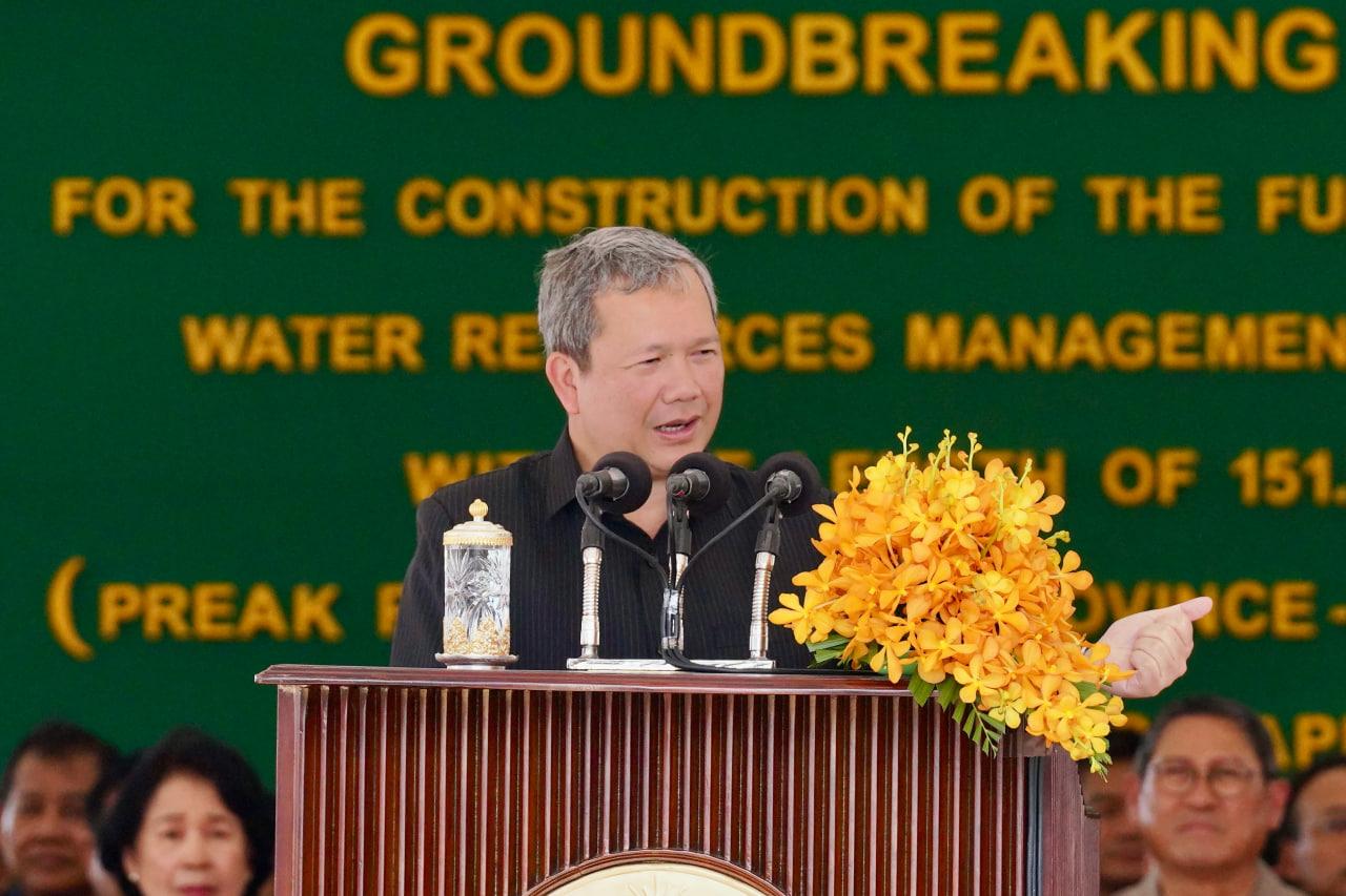 洪玛奈:#边界问题解决就染发