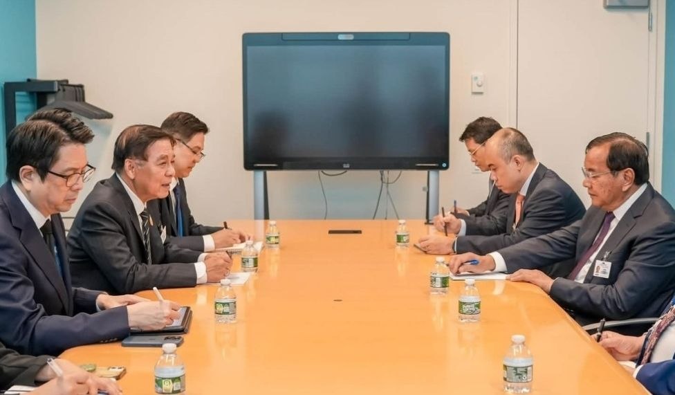 柬泰两国外交部长在纽约会面