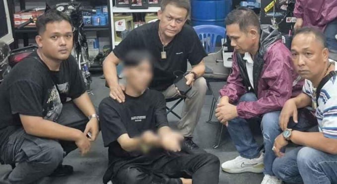 泰国曼谷男子抢劫金店2小时内被擒