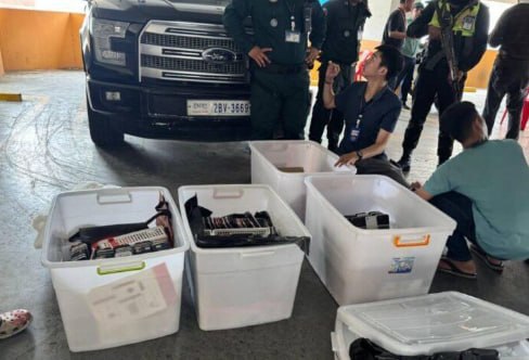 查获藏匿电诈设备车辆,3名中国籍男子被捕